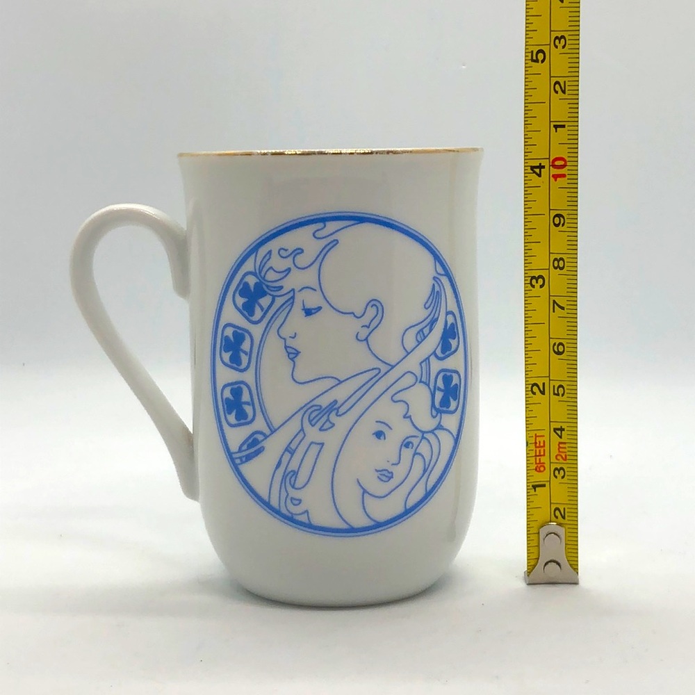1970s Girl Guide Commemorative White Mug with Blue Logo and Girl Design - Picture 7 of 7